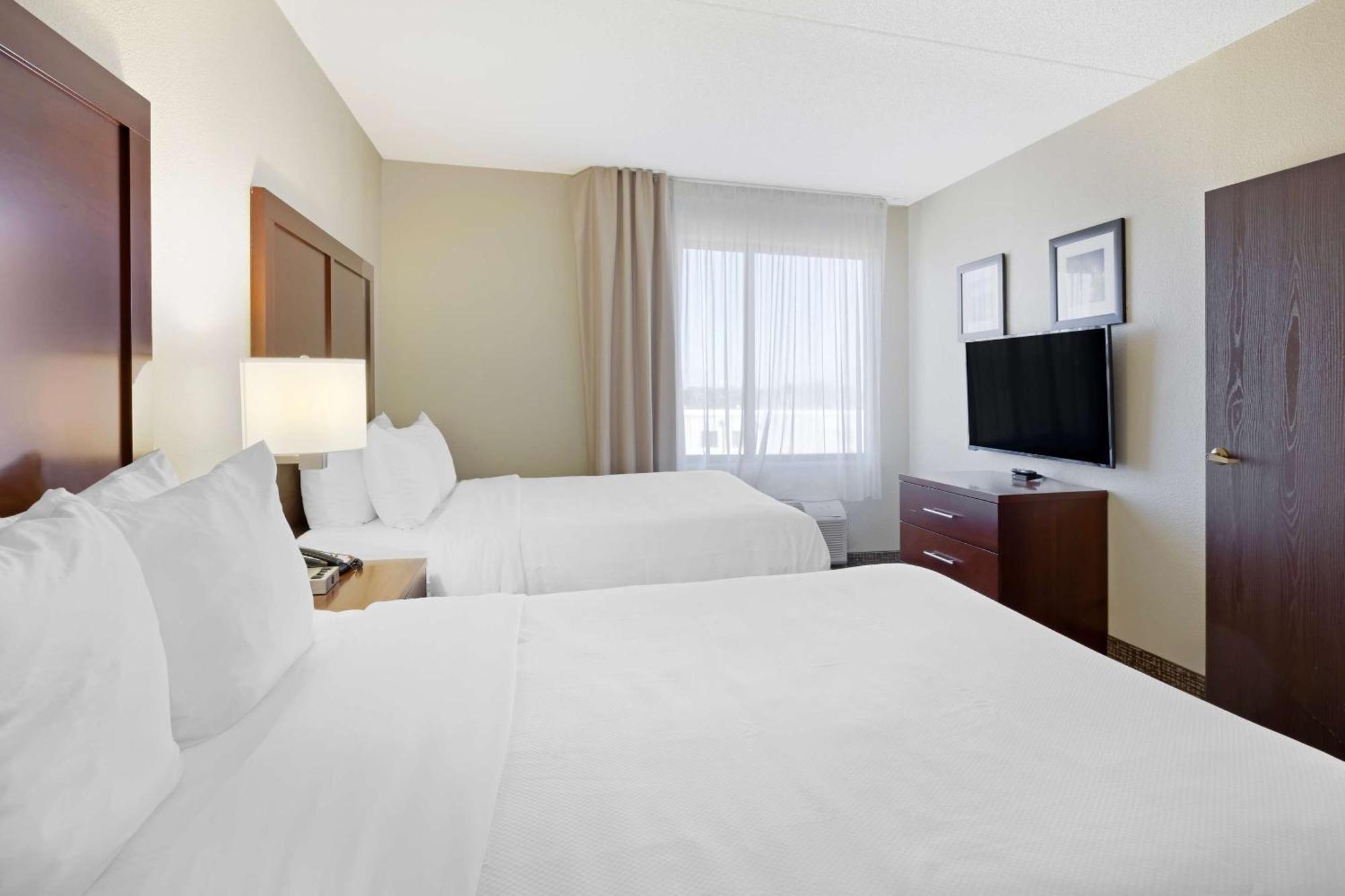 Comfort Inn & Suites Wichita Extérieur photo