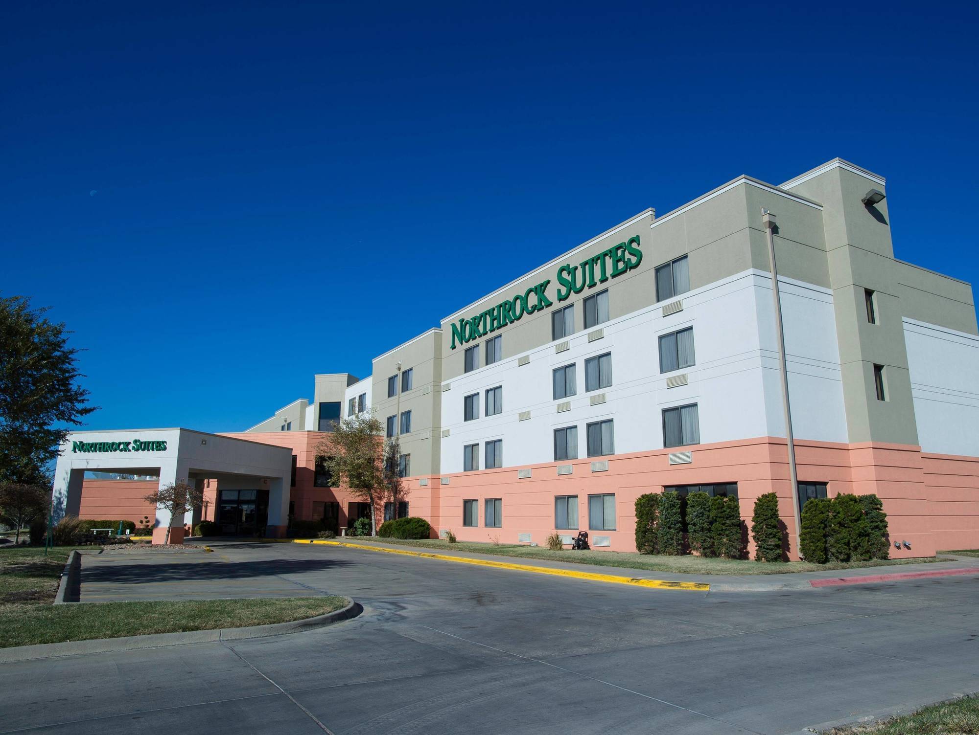 Comfort Inn & Suites Wichita Extérieur photo