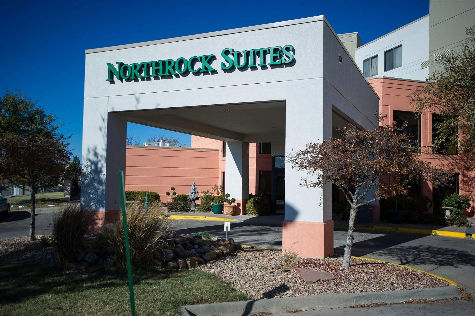 Comfort Inn & Suites Wichita Extérieur photo